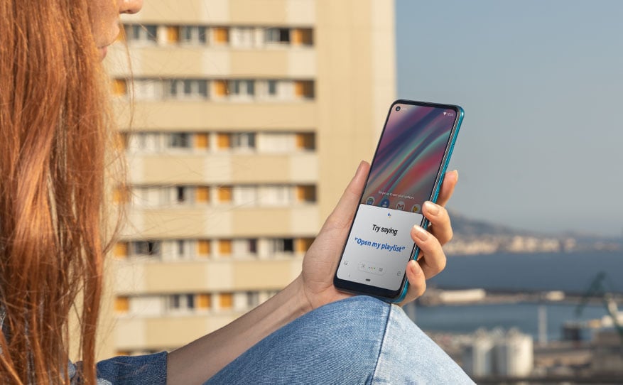Bouton Google Assistant sur le côté gauche