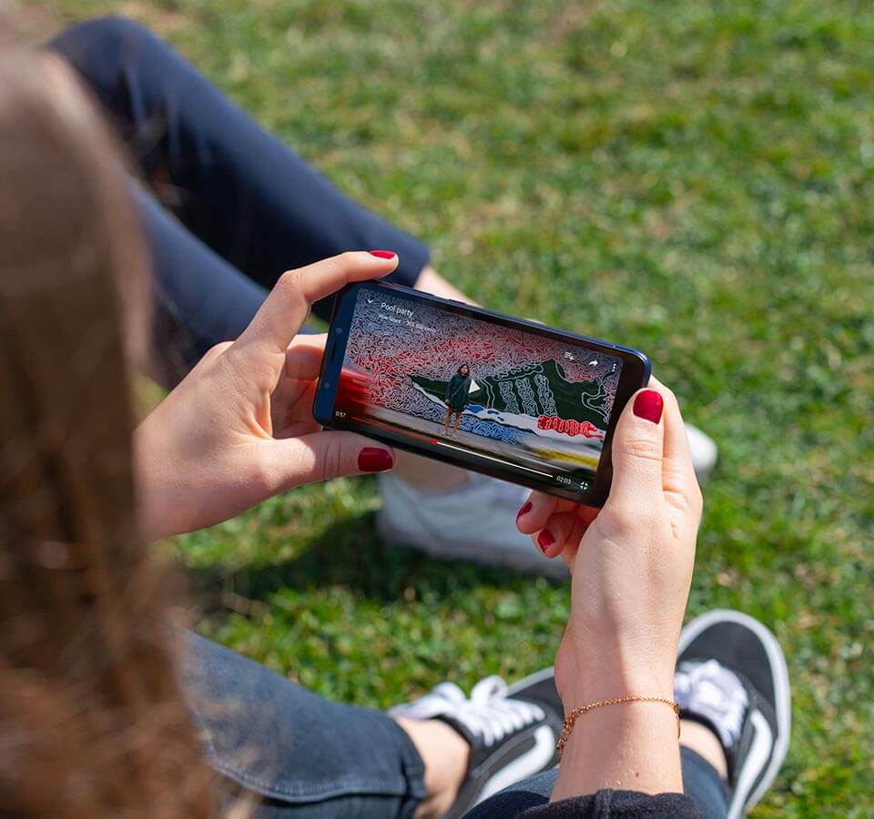 Screen in der Hand